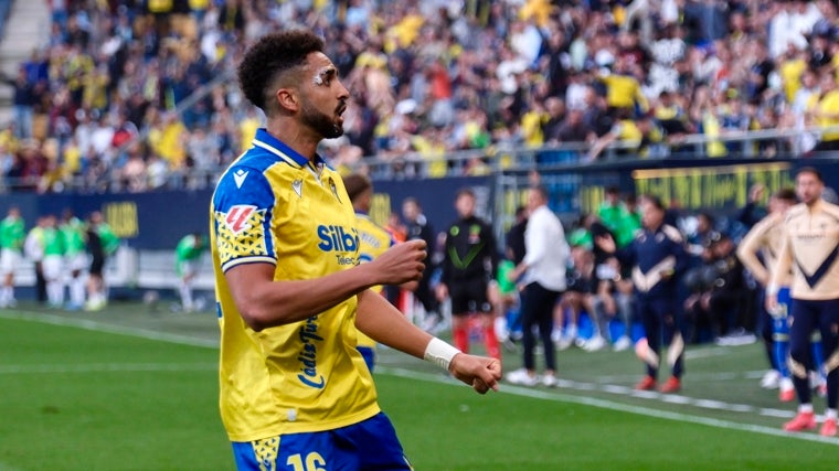 Chris Ramos, delantero del Cádiz CF.