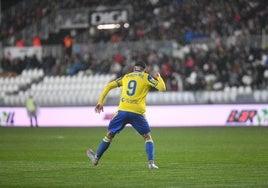 Los cien goles de un pistolero en decadencia