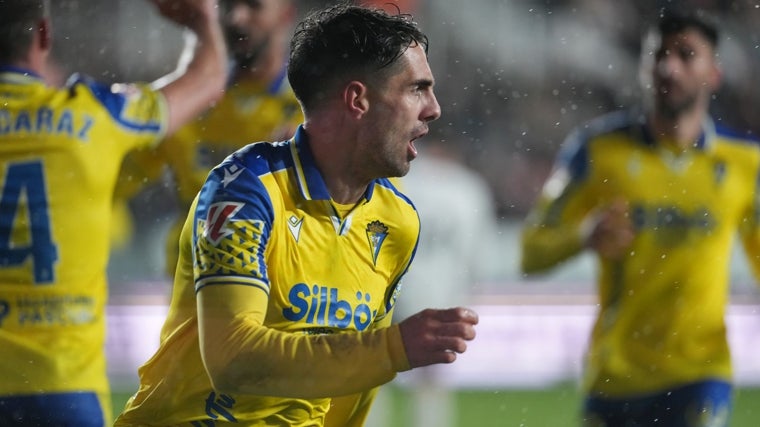 Sobrino fue titular por la lesión de Brian Ocampo y marcó el 0-1 ante el Burgos en El Plantío.