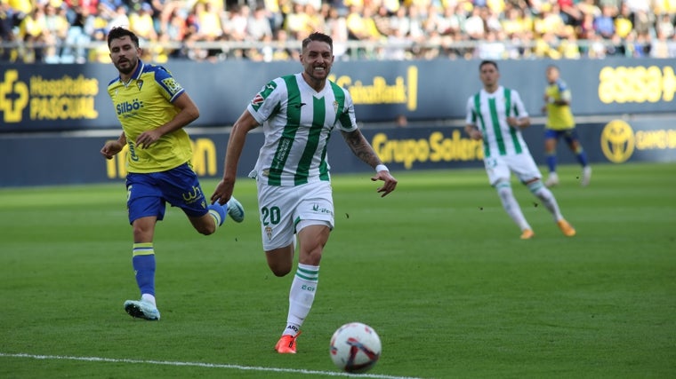 Imagen del Cádiz - Córdoba de la primera vuelta de LaLiga Hypermotion.