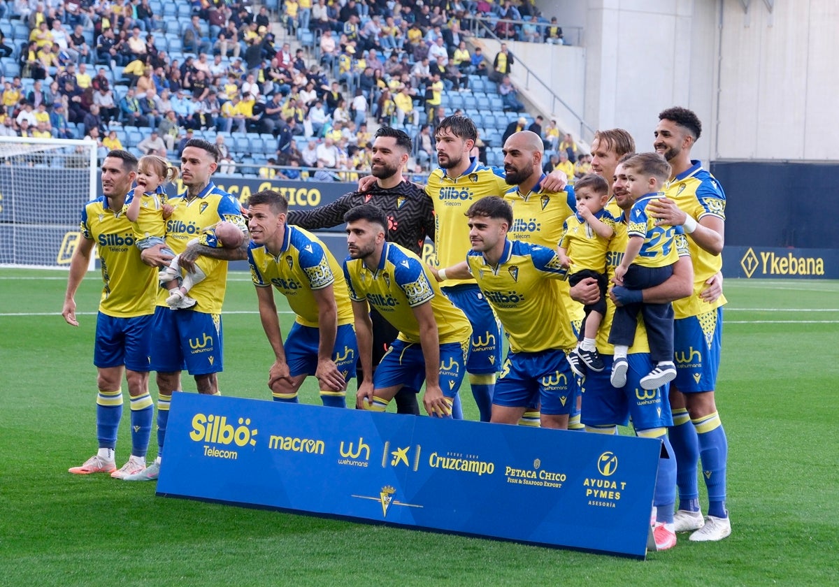 Once del Cádiz Cf ante el Sporting.