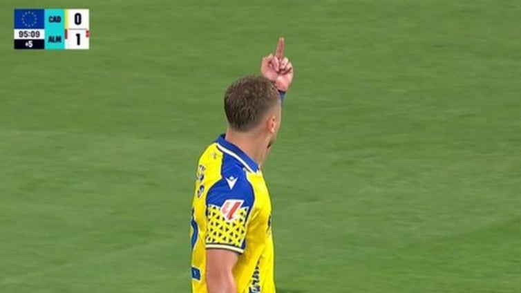 El desafortunado gesto de Ontiveros, el mejor jugador del Cádiz CF esta temporada