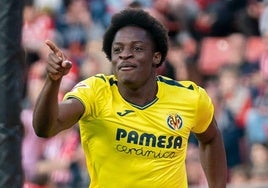 Etta Eyong, un delantero de Champions