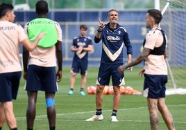 El Cádiz CF ¿respalda? a su entrenador
