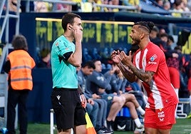 El Almería sigue sin poder olvidar la remontada sufrida en Carranza