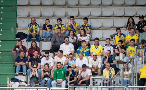 El aburrimiento se apoderó desde el primer momento de los cadistas desplazados a Ferrol.