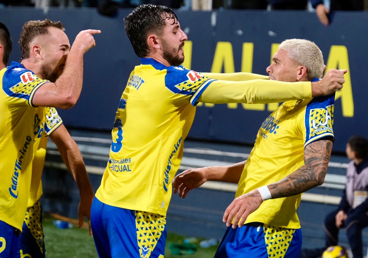 El Cádiz CF quiere dar salida a Brian Ocampo este verano.