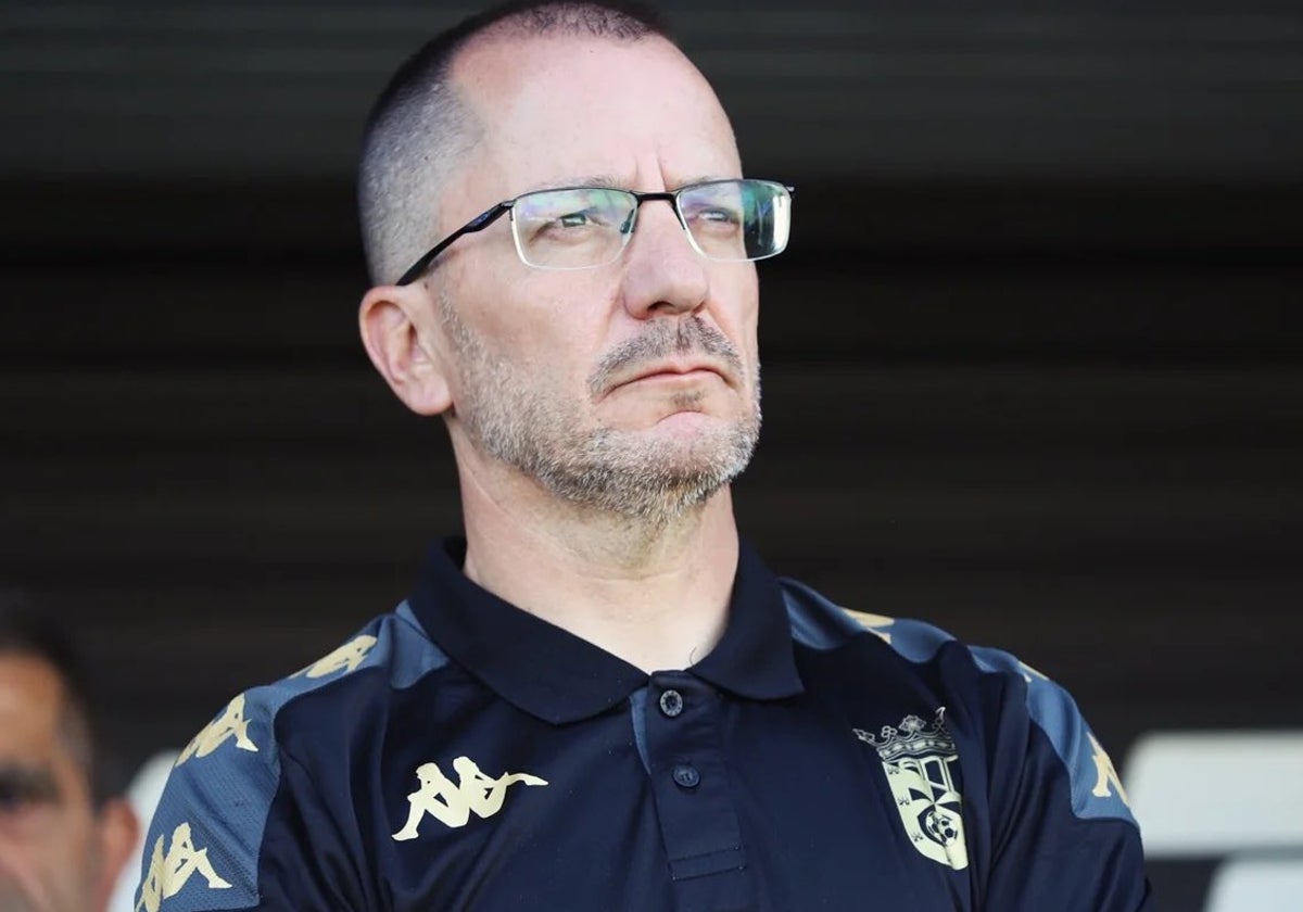José Juan Romero, entrenador de la AD Ceuta.