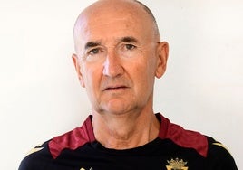Vizcaíno: «Nadie ha defendido a Chirino en el Cádiz CF más que yo»