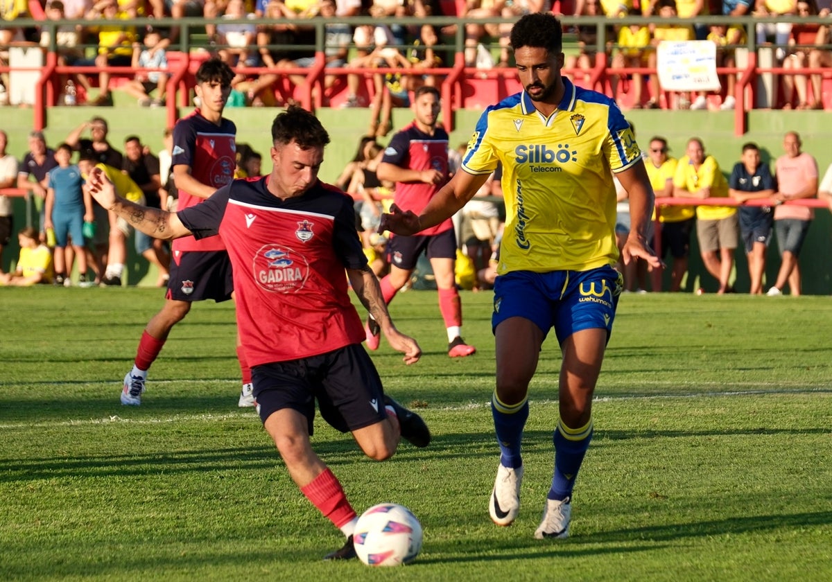 El Cádiz CF sí suele abrir sus pretemporadas ante el Barbate, aunque ahora en Benalup - Casas Viejas.