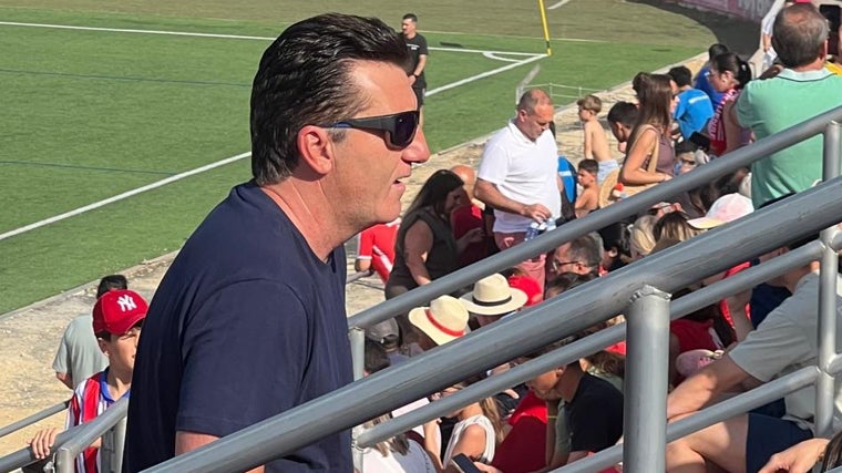 Edu Villegas, director deportivo del recién ascendido Ceuta, también estuvo en el Estadio José del Cuvillo.