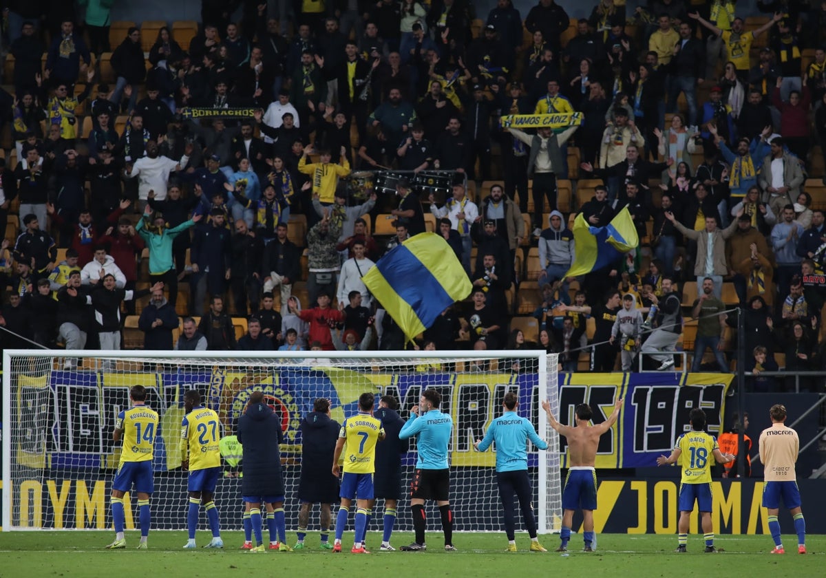 La campaña de abonados del Cádiz CF lleva una semana en marcha.