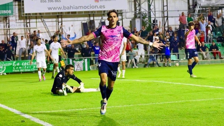 Víctor Valverde, de pretendido por el Cádiz CF a rival de los amarillos