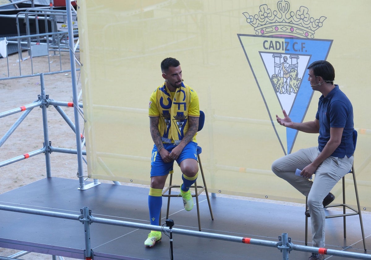 Suso junto a Jose Grima en su presentación