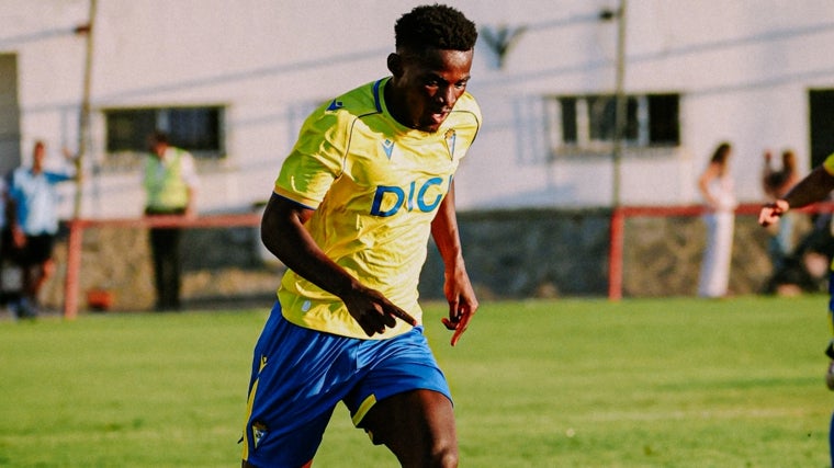 Obeng disputó la segunda parte y actuó por ambas bandas