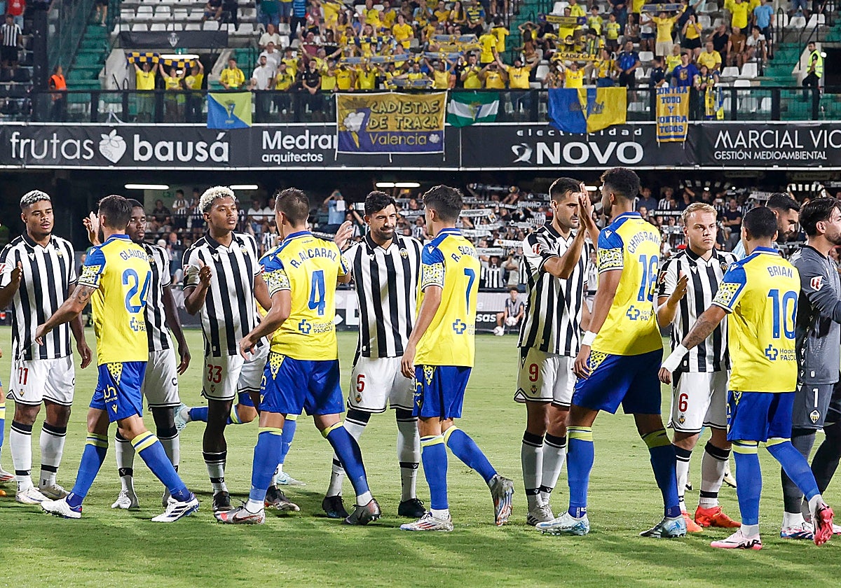 Rubén Alcaraz y Rubén Sobrino durante la visita del Cádiz CF a Castellón la temporada pasada.