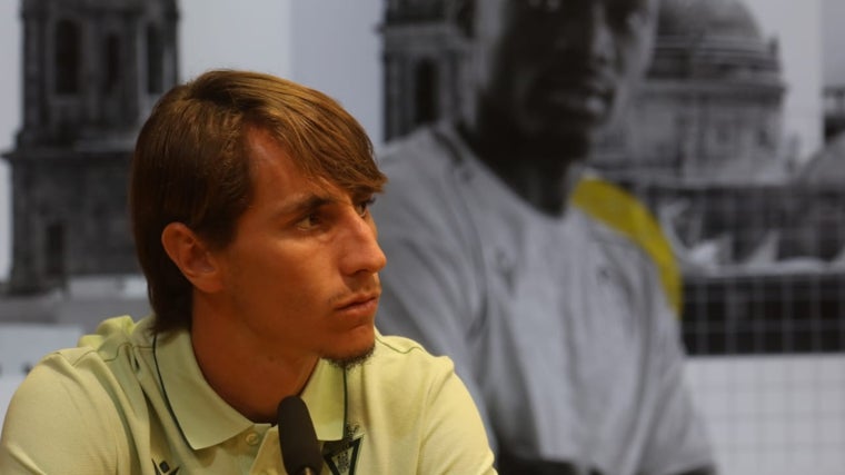 El centrocampista David García, nuevo jugador del Cádiz CF.