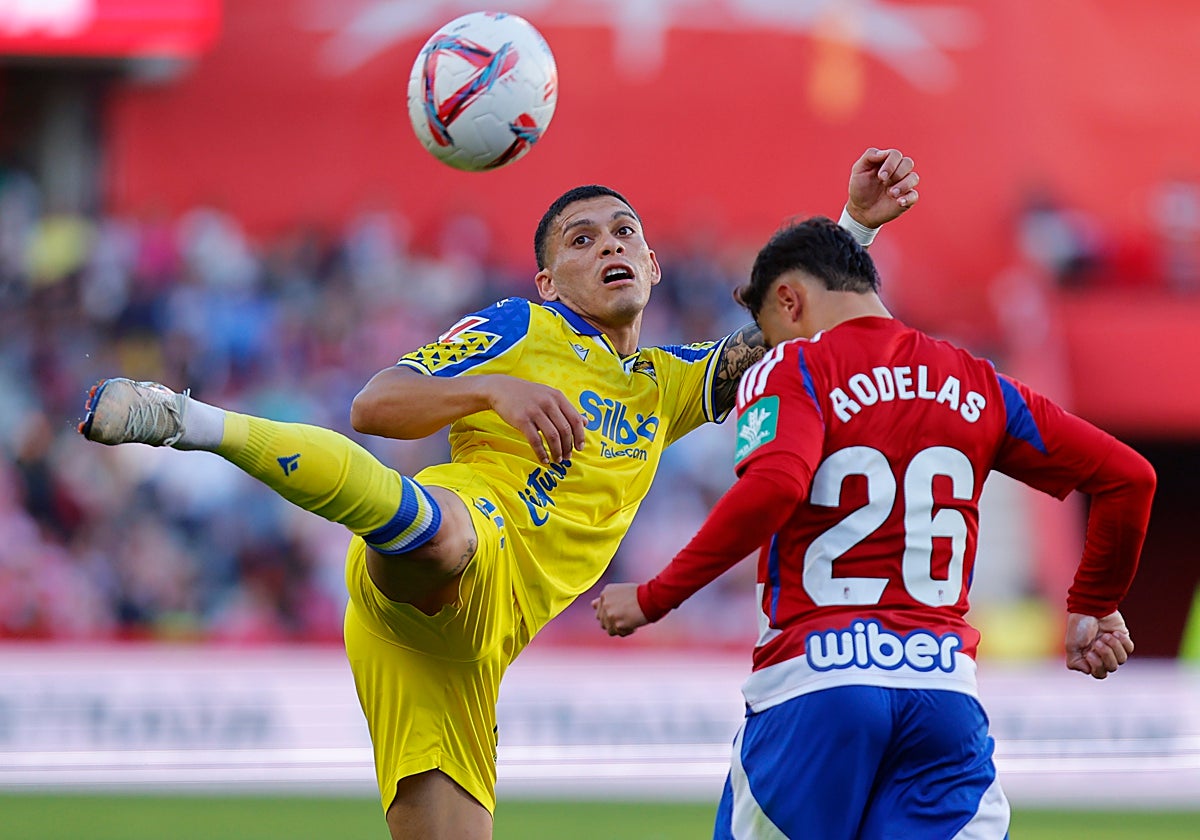 Cádiz CF y Granada son los dos clubes que militan ahora en LaLiga Hypermotion que más dinero han recibido en los últimos cuatro años por derechos de televisión.
