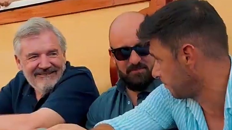 Manuel Vizcaíno, Germán Beardo y Joaquín en la Real Plaza de Toros de El Puerto.