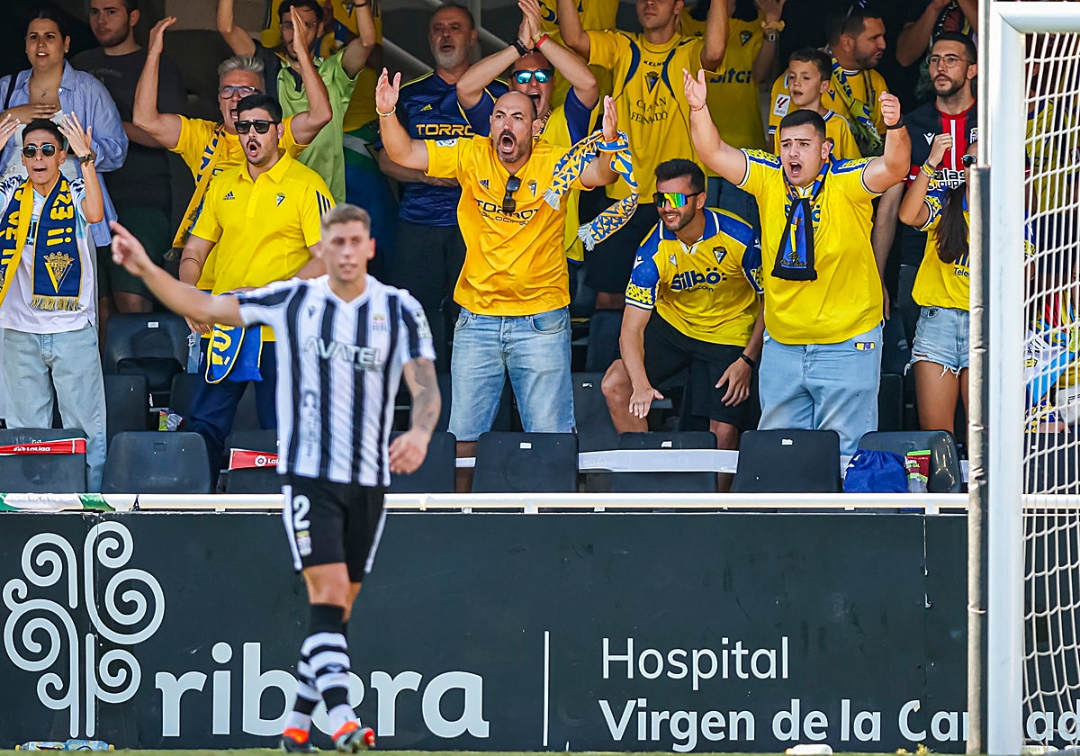 Jorge Moreno durante el Cartagena - Cádiz de la temporada pasada.