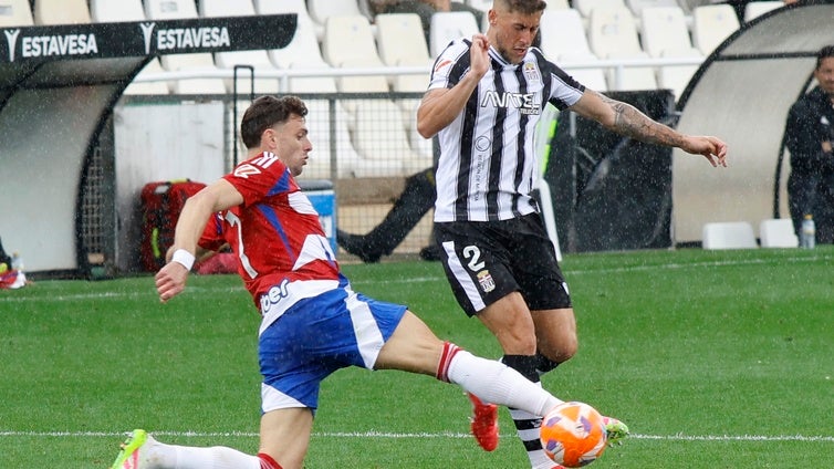 Oficial: Jorge Moreno apuntala la defensa del Cádiz CF