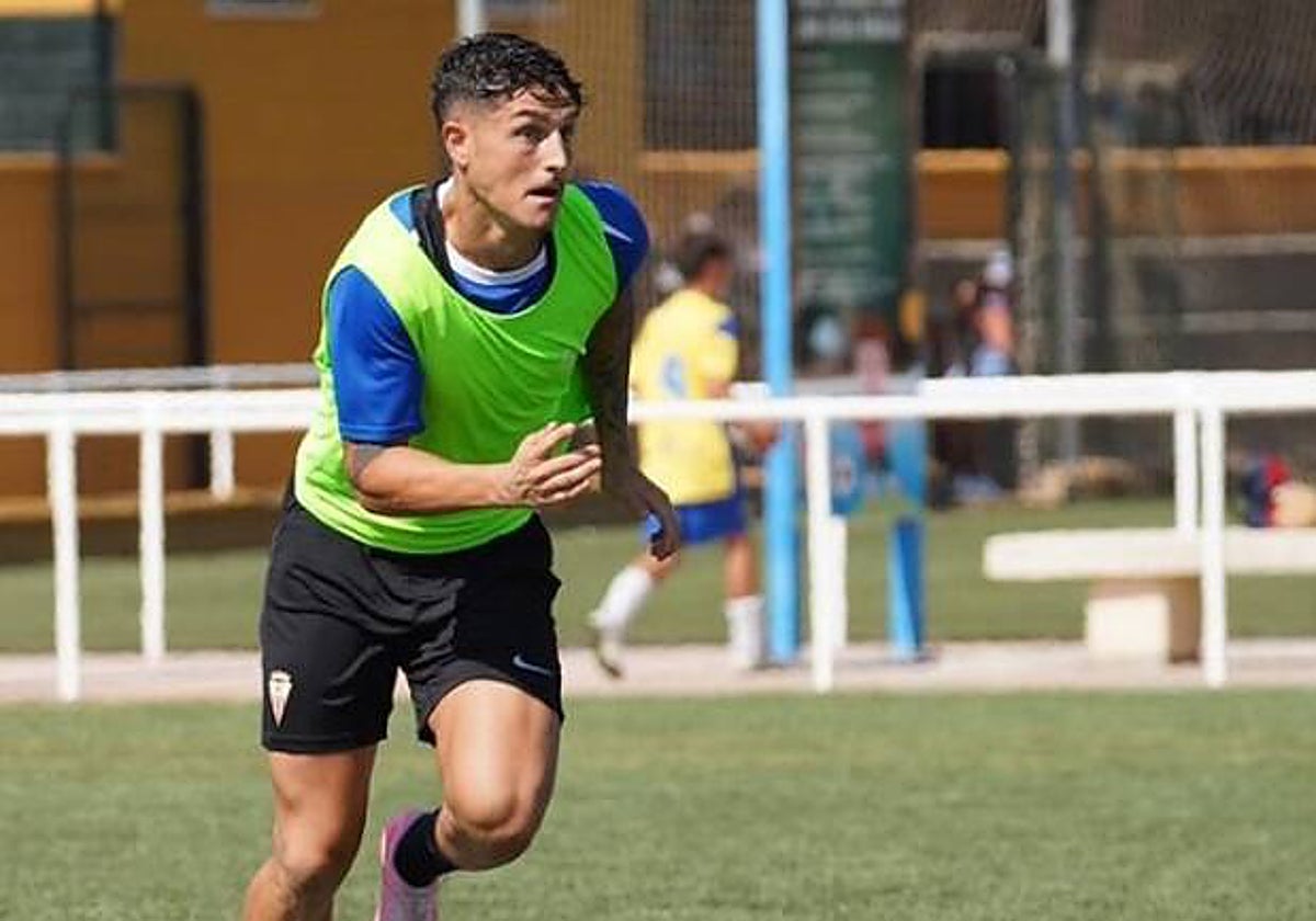 Lautaro, en un entrenamiento con el Algeciras.