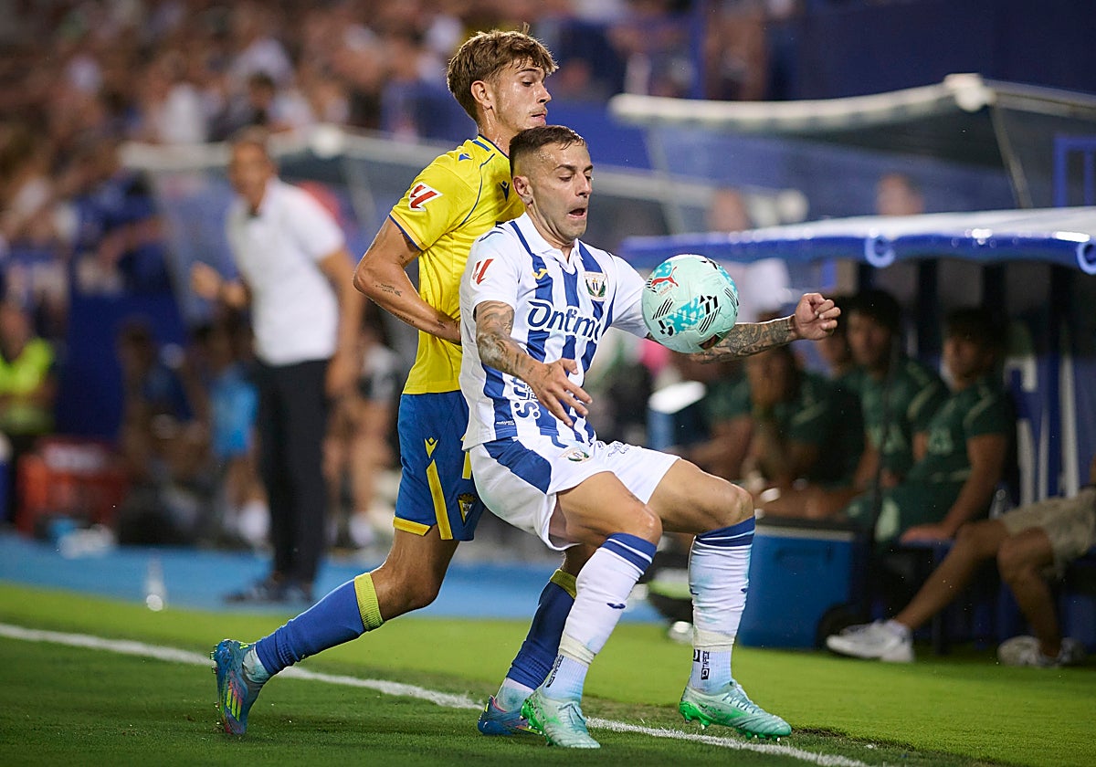 De la Rosa volvió a ser titular.