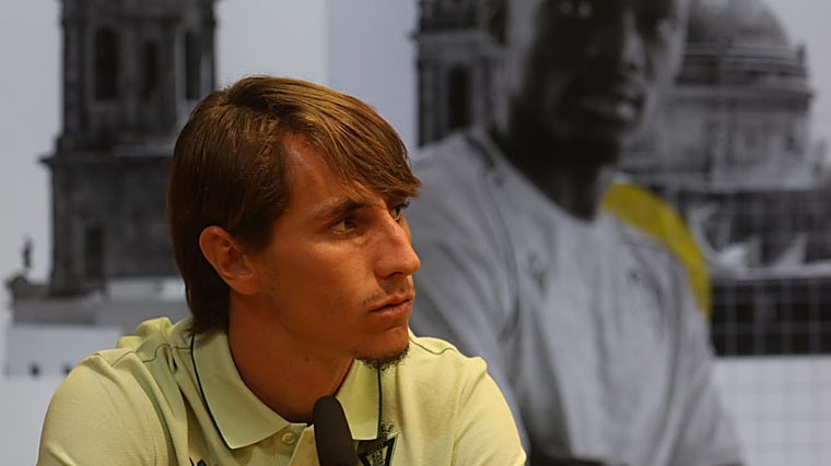 El centrocampista David García jugará cedido en la UD Ibiza.