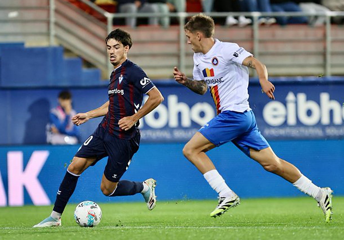 El Eibar llega a Cádiz después de ganar al Andorra (2-0).