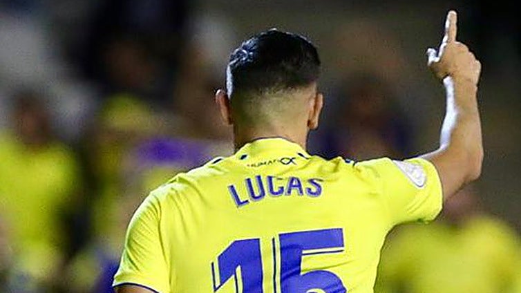 Lucas Pérez no se olvida de Primera, la categoría que abandonó cuando jugaba en el Cádiz CF