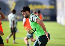 García Pascual y su padre futbolístico en el Cádiz CF