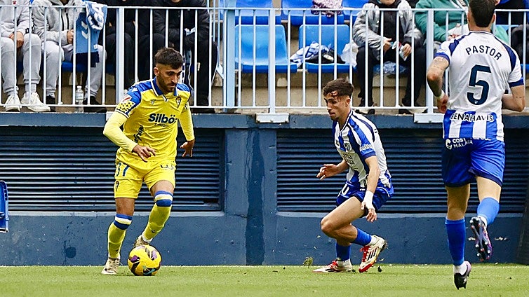 Dónde ver Málaga - Cádiz: canal de TV y streaming online del partido de LaLiga Hypermotion