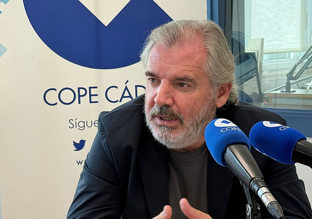 Manuel Vizcaíno, este martes en los estudios de Cope Cádiz.