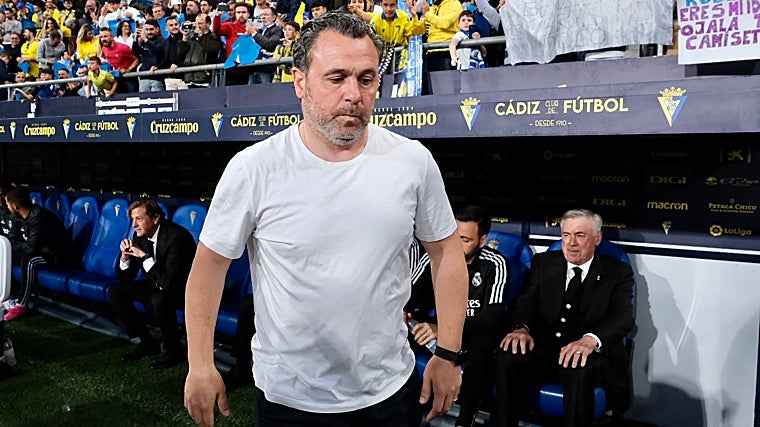 Sergio González durante su etapa como entrenador del Cádiz CF.
