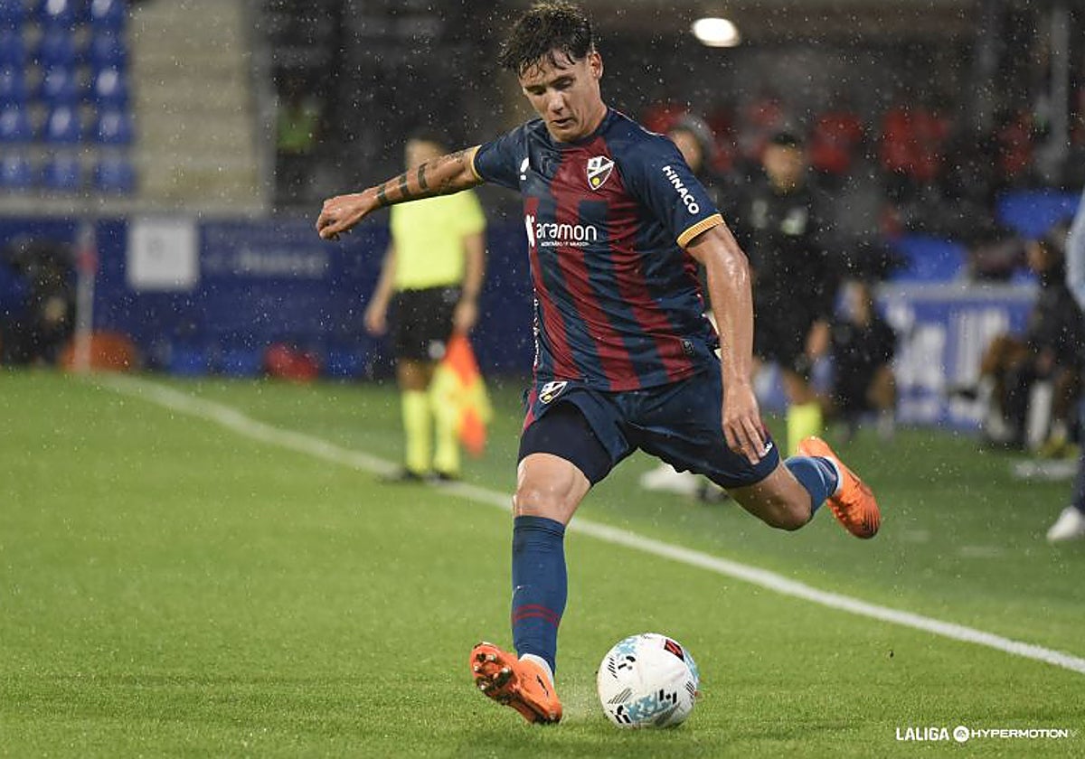 Ro Abajas, lateral izquierdo del Huesca.