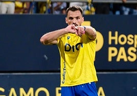 El Cádiz CF es el nuevo líder en solitario de LaLiga Hypermotion