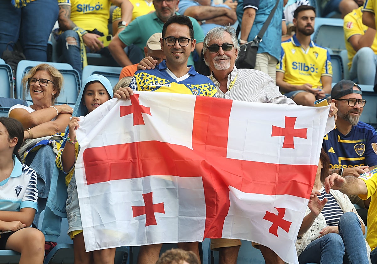 El cadismo está encantado con su equipo.