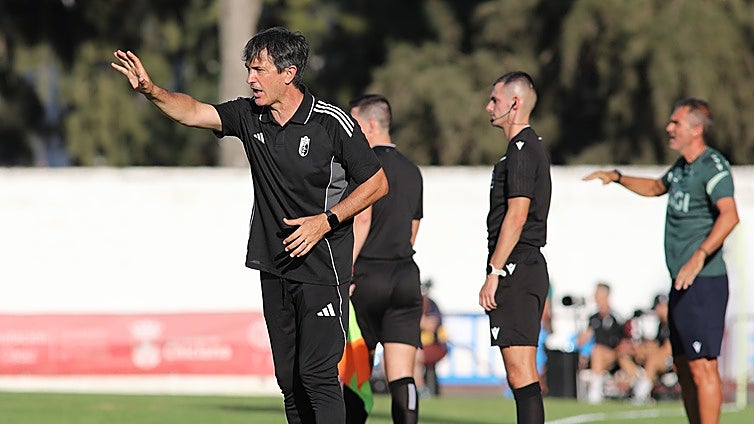 Pacheta: «El Cádiz CF es un equipo muy equilibrado y está bien dirigido»