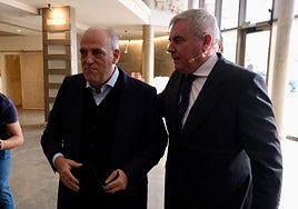 Tebas respalda públicamente la salida a bolsa del Cádiz CF