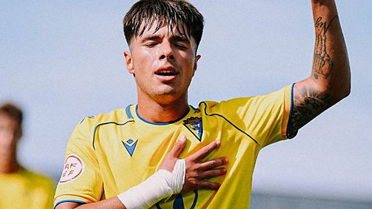 El filial del Cádiz CF se da un festín ante el Castilleja (7-1)