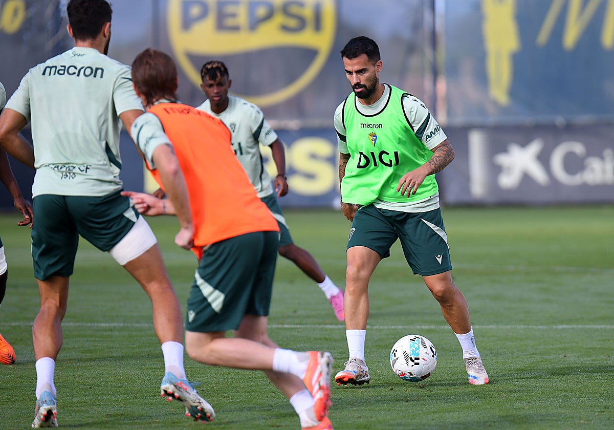Suso, en un entrenamiento en El Rosal.