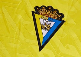 El Cádiz CF levanta la voz de alarma: fraude en las redes sociales