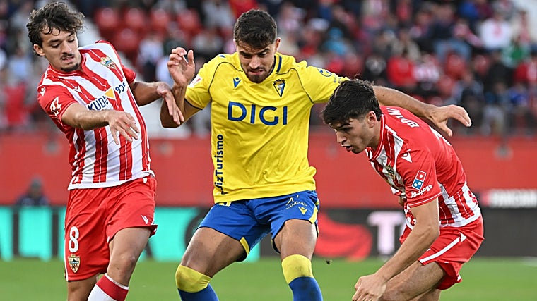 Al Cádiz CF le cuesta mucho crear ocasiones y marcar goles.