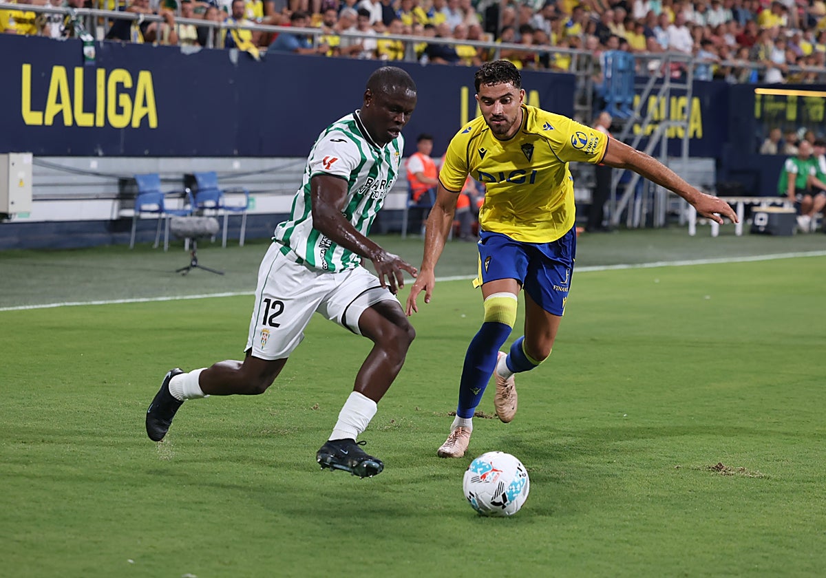 Córdoba CF y Cádiz CF se vuelven a ver las caras, ahora en LaLiga Hypermotion.