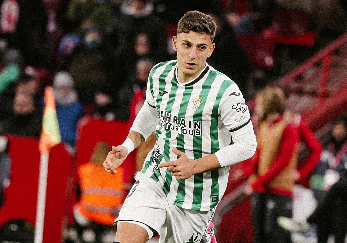 Juan María Alcedo, jugador roteño del Córdoba, vuelve a estar disponible.