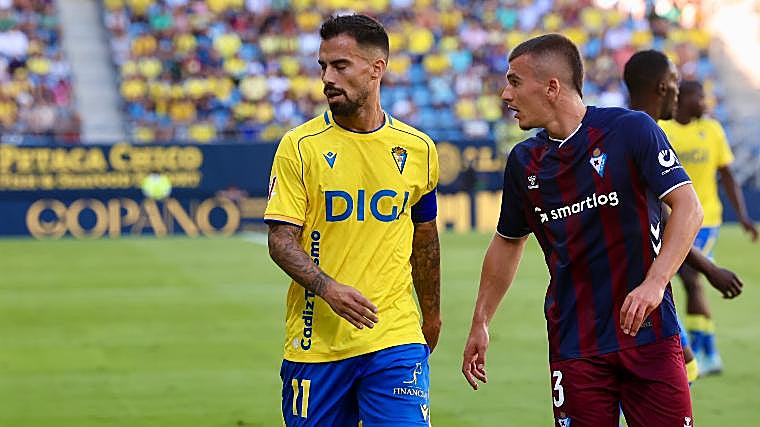 Suso no podrá jugar hasta 2026.