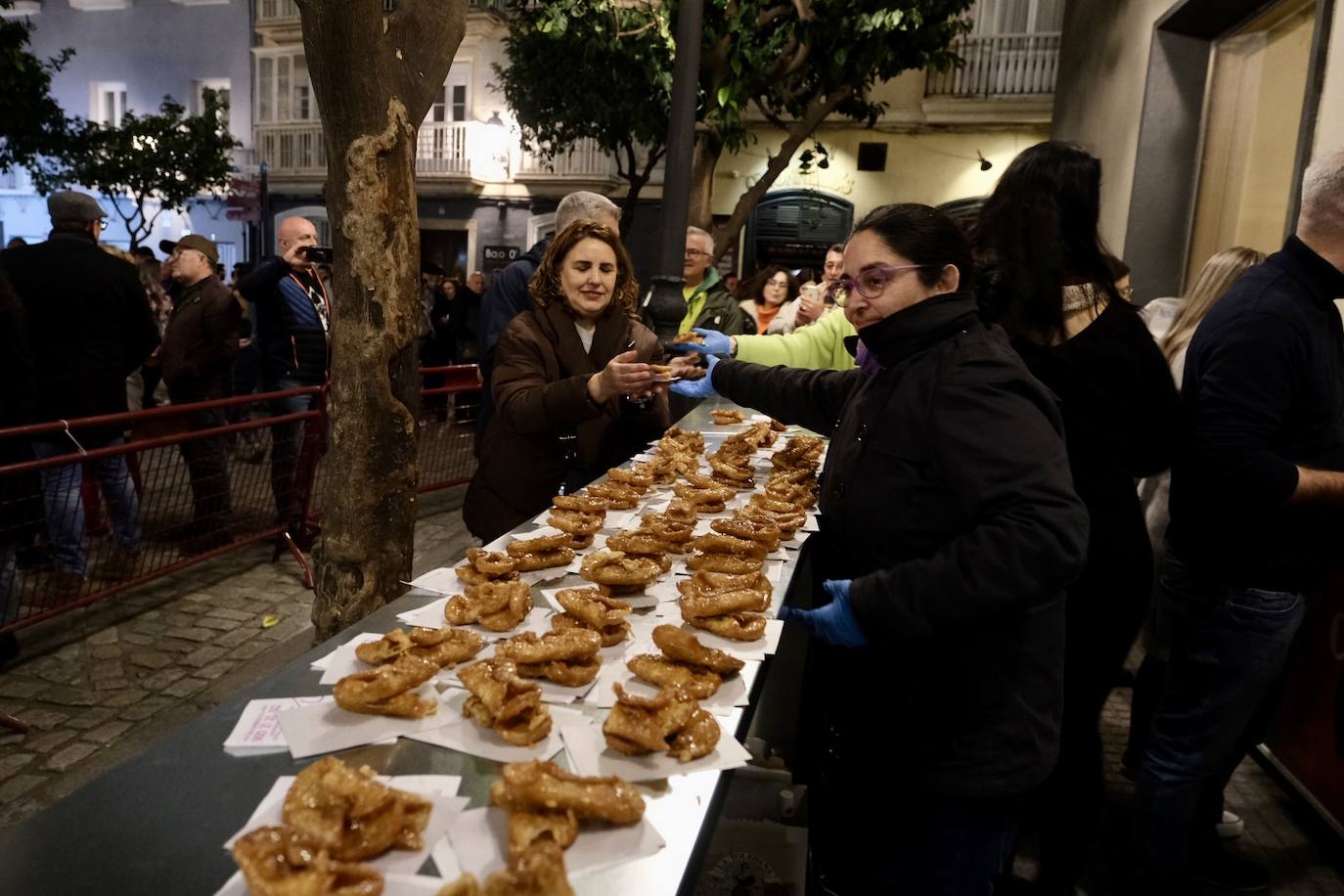 Fotos: Así ha sido la Pestiñada en Cádiz