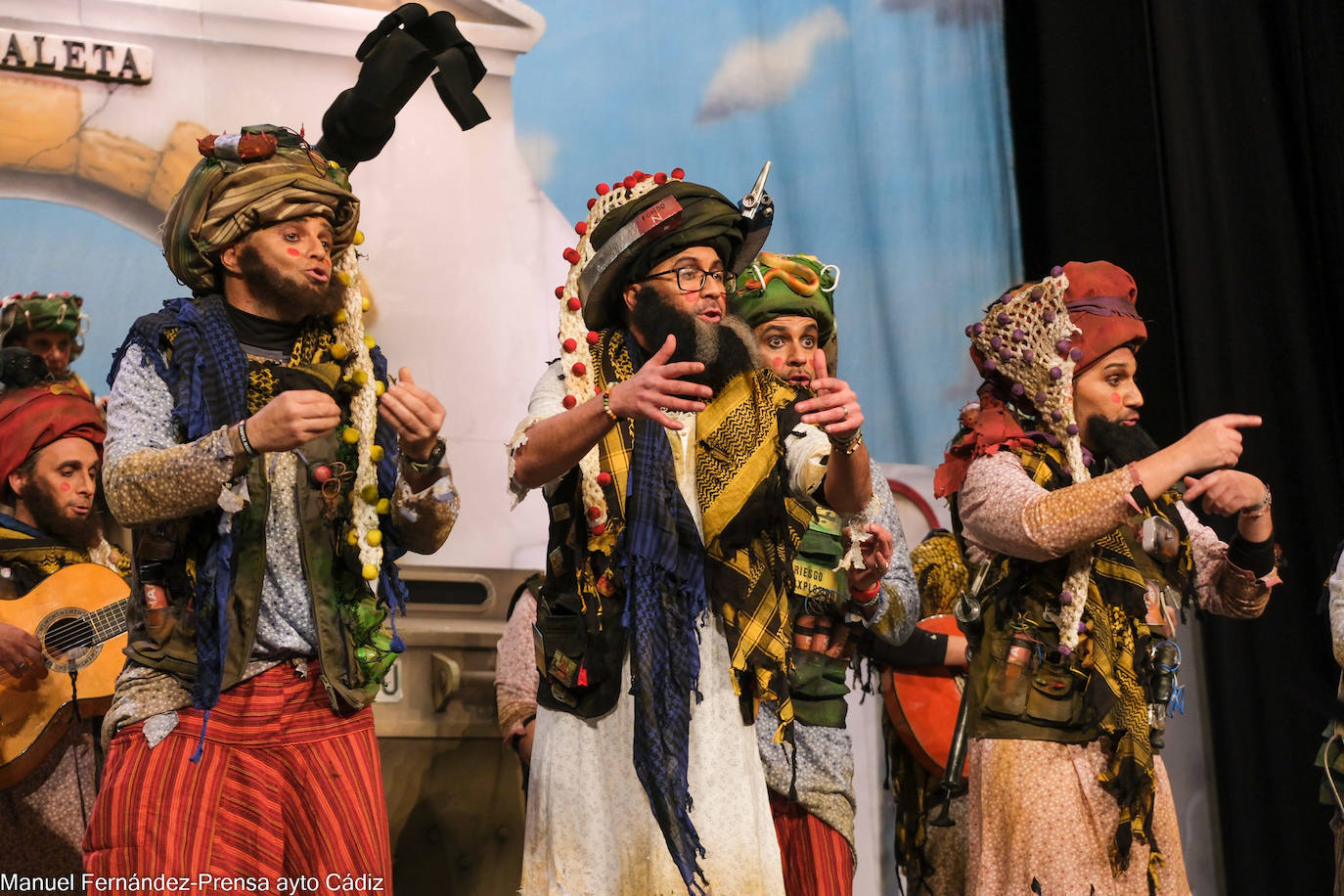 Fotos: Chirigota &#039;Frente talibán de la república irreverente de kadikadist&#039;