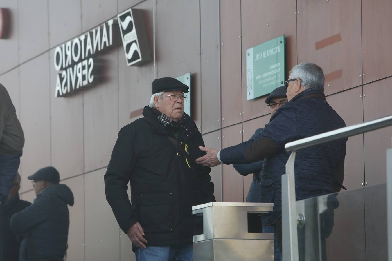 Cádiz despide a Julio Pardo