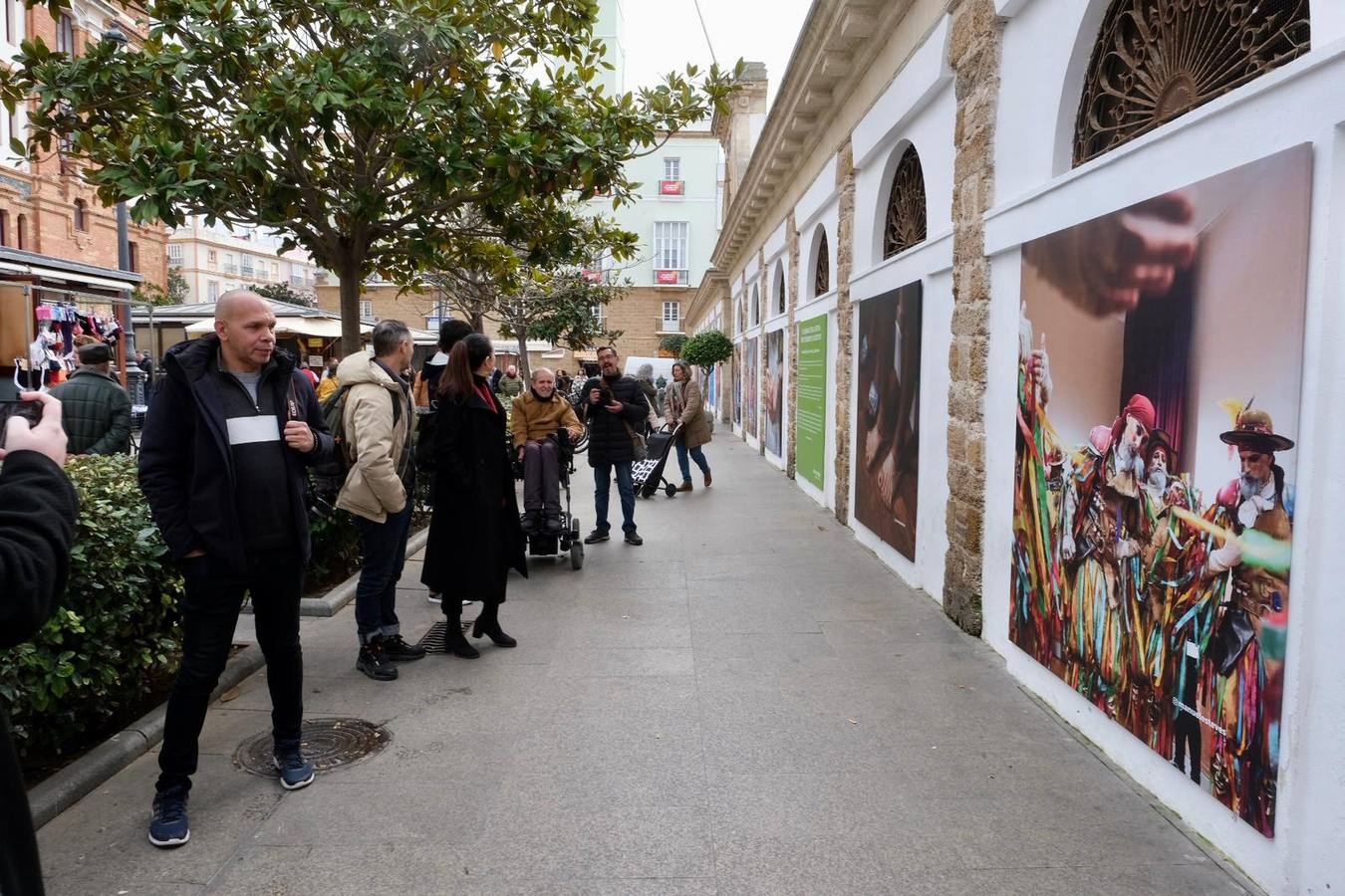 ‘El Carnaval tras la escena, tres fotógrafos y un objetivo’, en el Mercado de Abastos